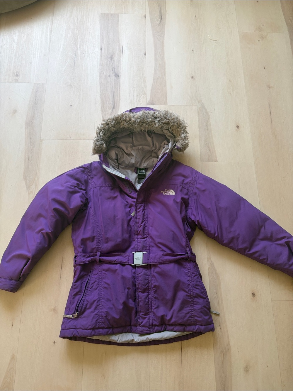 the north face 550 hyvent coat girls sz XL/18 with detachable faux fur purple